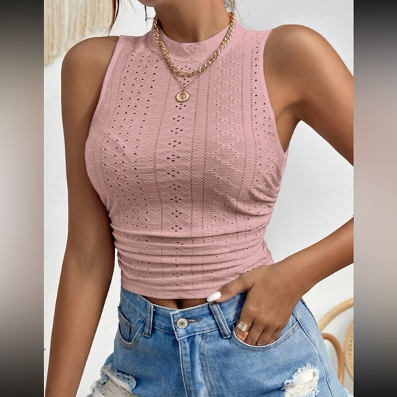 Boho fitted eyelet embroidered tank top - Picture 9 of 15